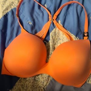 Victoria Secret 32D push up bra